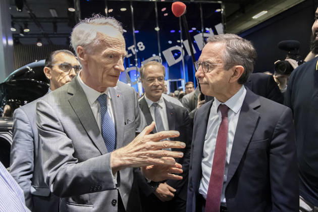 Paris, France October 15, 2026 - Paris Motor Show - Bruno Retailleau, Jean-Dominique Senard POLITIQUE, RETAILLEAU, LR, LES REPUBLICAINS, CAMPAGNE ELECTORALE, SALON DE L AUTOMOBILE, VOITURE, ECONOMIE  Copyright: xVincentxIsorex