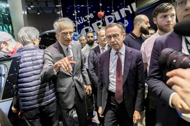 Paris, France October 15, 2026 - Paris Motor Show - Bruno Retailleau, Jean-Dominique Senard POLITIQUE, RETAILLEAU, LR, LES REPUBLICAINS, CAMPAGNE ELECTORALE, SALON DE L AUTOMOBILE, VOITURE, ECONOMIE  Copyright: xVincentxIsorex