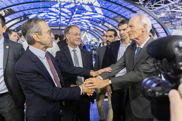 Paris, France October 15, 2026 - Paris Motor Show - Bruno Retailleau, Jean-Dominique Senard POLITIQUE, RETAILLEAU, LR, LES REPUBLICAINS, CAMPAGNE ELECTORALE, SALON DE L AUTOMOBILE, VOITURE, ECONOMIE  Copyright: xVincentxIsorex