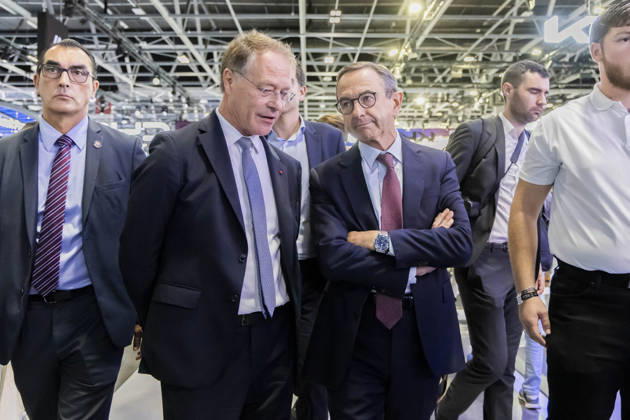 Paris, France October 15, 2026 - Paris Motor Show - Bruno Retailleau, Francois Asselin POLITIQUE, RETAILLEAU, LR, LES REPUBLICAINS, CAMPAGNE ELECTORALE, SALON DE L AUTOMOBILE, VOITURE, ECONOMIE  Copyright: xVincentxIsorex