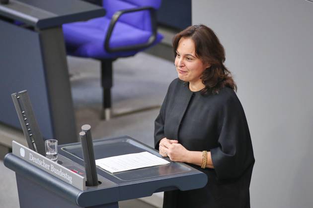Berlin, Deutschland, 15.10.2026: Deutscher Bundestag: 102. Bundestagssitzung: Ayse Asar, Grüne Copyright: xdtsxNachrichtenagenturx dts_139283