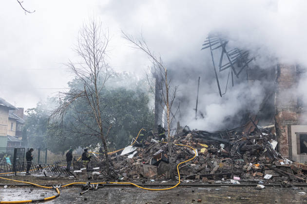 Russian Guided-Bomb Attack in Sloviansk SLOVIANSK, UKRAINE - OCTOBER 15: Ukrainian rescue workers and firefighters are trying to locate Olya’s body under the rubble of a residential building following a Russian guided-bomb attack in Sloviansk, Ukraine, on 15 October 2026 Diego Herrera Carcedo Anadolu Sloviansk Ukraine. Editorial use only. Please get in touch for any other usage.  Copyright: x2026xAnadoluxDiegoxHerreraxCarcedox