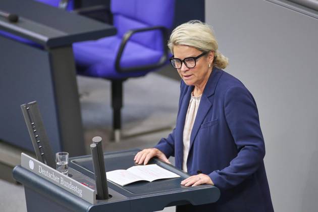 Berlin, Deutschland, 15.10.2026: Deutscher Bundestag: 102. Bundestagssitzung: Simone Borchardt, CDU Copyright: xdtsxNachrichtenagenturx dts_139270