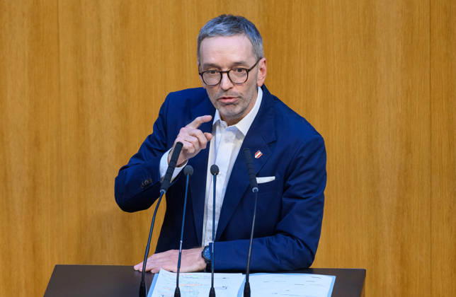Â - Wien 15.10.2026 - 103. Sitzung des Nationalrates. Dringliche Anfrage der FPÖ verbunden mit Misstrauensantrag gegen die gesamte Regierung. PHOTO: Klubobmann der FPÖ Herbert Kickl 103th sitting of the National Council. Nationalrat, Nationalratssitzung, Parlamentssitzung, Parlament, Plenum 103. Sitzung des Nationalrates