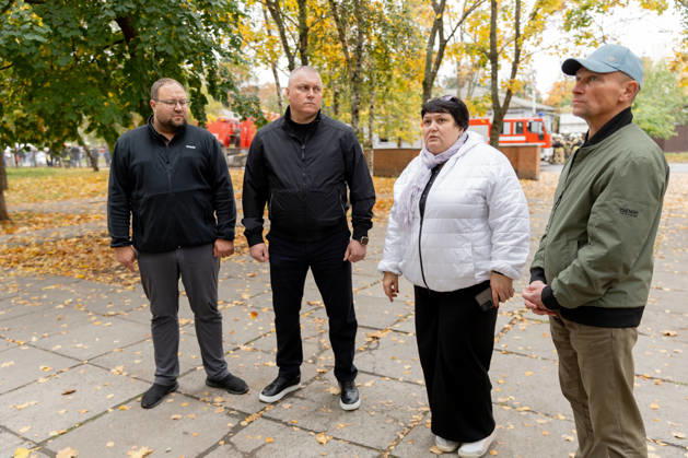 Russian attack towards civilian infrastructure in Ukraine’s Poltava DNIPRO, UKRAINE - OCTOBER 15: (----EDITORIAL USE ONLY - MANDATORY CREDIT - DNIPROPETROVSK REGIONAL MILITARY ADMINISTRATION OF UKRAINE HANDOUT - NO MARKETING NO ADVERTISING CAMPAIGNS - DISTRIBUTED AS A SERVICE TO CLIENTS---- HANDOUT - NO MARKETING NO ADVERTISING CAMPAIGNS - DISTRIBUTED AS A SERVICE TO CLIENTS----) A view of the destruction after the Russian combined attack towards civilian infrastructure and damaged a school building, an apartment building, three private houses, an administrative building, and four vehicles on Poltava, Ukraine on October 15, 2026. Dnipropetrovsk Regional Military Anadolu Dnipropetrovs ka Oblast Ukraine. Editorial use only. Please get  Copyright: x2026xAnadoluxDnipropetrovskxRegionalxMilitaryx