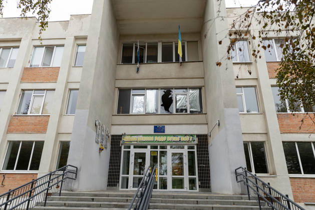 Russian attack towards civilian infrastructure in Ukraine’s Poltava DNIPRO, UKRAINE - OCTOBER 15: (----EDITORIAL USE ONLY - MANDATORY CREDIT - DNIPROPETROVSK REGIONAL MILITARY ADMINISTRATION OF UKRAINE HANDOUT - NO MARKETING NO ADVERTISING CAMPAIGNS - DISTRIBUTED AS A SERVICE TO CLIENTS---- HANDOUT - NO MARKETING NO ADVERTISING CAMPAIGNS - DISTRIBUTED AS A SERVICE TO CLIENTS----) A view of the destruction after the Russian combined attack towards civilian infrastructure and damaged a school building, an apartment building, three private houses, an administrative building, and four vehicles on Poltava, Ukraine on October 15, 2026. Dnipropetrovsk Regional Military Anadolu Dnipropetrovs ka Oblast Ukraine. Editorial use only. Please get  Copyright: x2026xAnadoluxDnipropetrovskxRegionalxMilitaryx