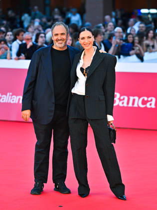 IPA89723033 - Rome, 2026 Film Festival Night 3 Red Carpet for the film Je so Pazzo. Pictured: Salvatore Nastasi, Ema Stokholma  Copyright: xMaurizioxD Avanzox xPoolxRomaxFilmxFestx2026x IPA89723033
