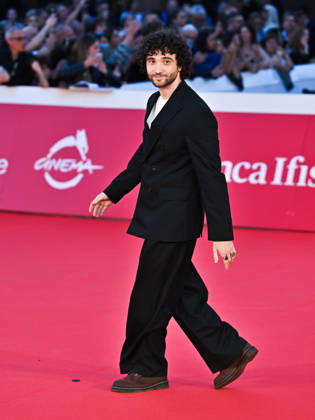 IPA89724408 - Rome, 2026 Film Festival Night 3 Red Carpet for the film Je so Pazzo. Pictured: Yuri Pascale Langer  Copyright: xMaurizioxD Avanzox xPoolxRomaxFilmxFestx2026x IPA89724408