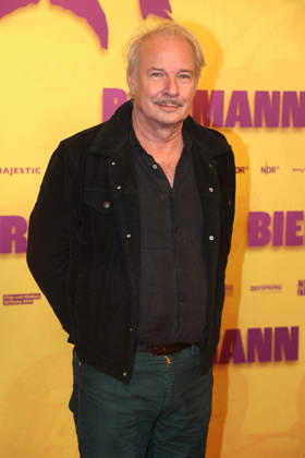 Berlin Premiere des Dokumentarfilms BIERMANN in Berlin Berlin, 15.10.2026 Leander Haußmann bei der Berlin Premiere des Dokumentarfilms BIERMANN im Kino International in Berlin Berlin Deutschland Copyright: xMatthiasxGränzdörferx