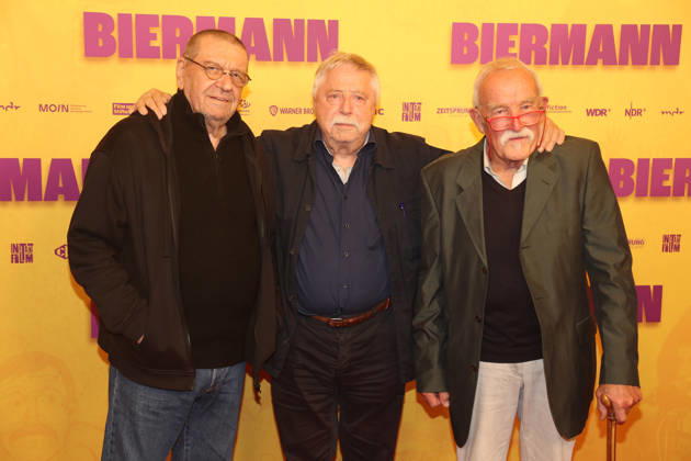Berlin Premiere des Dokumentarfilms BIERMANN in Berlin Berlin, 15.10.2026 Wolf Biermann, Uli Gumpert und Günter Baby Sommer (Protagonist) bei der Berlin Premiere des Dokumentarfilms BIERMANN im Kino International in Berlin Berlin Deutschland Copyright: xMatthiasxGränzdörferx