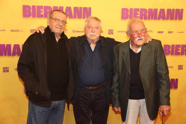 Berlin Premiere des Dokumentarfilms BIERMANN in Berlin Berlin, 15.10.2026 Wolf Biermann, Uli Gumpert und Günter Baby Sommer (Protagonist) bei der Berlin Premiere des Dokumentarfilms BIERMANN im Kino International in Berlin Berlin Deutschland Copyright: xMatthiasxGränzdörferx