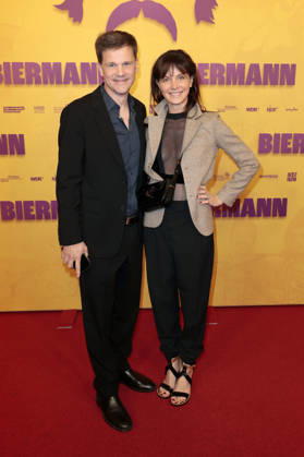 Benjamin Herrmann und Caroline Rosales bei der Premiere des Dokumentarfilms Biermann im Kino International. Berlin, 15.10.2026