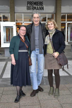 Winfried Glatzeder und Gäste bei der Premiere des Dokumentarfilms Biermann im Kino International. Berlin, 15.10.2026