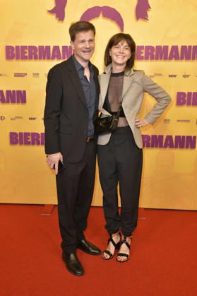 Benjamin Herrmann und Caroline Rosales bei der Premiere des Dokumentarfilms Biermann im Kino International. Berlin, 15.10.2026