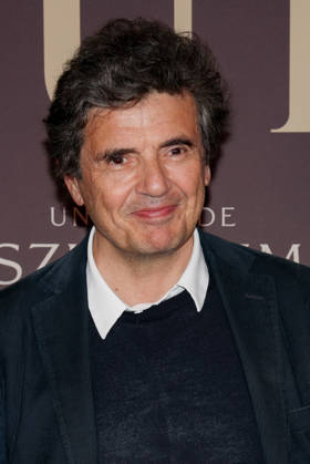Guests attend the Moulin Paris premiere on October 15, 2026, in Paris 460498, October 15, 2026, Paris, France  Copyright: xLionelxGuericolasx xStarfacex STAR_460498_028