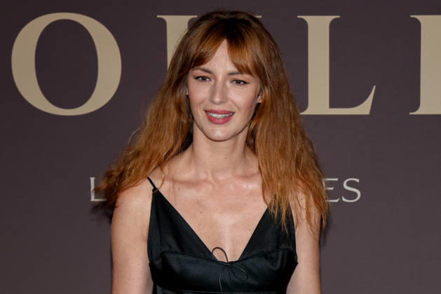 Louise Bourgoin attends the Paris premiere of *Moulin* on October 15, 2026, in Paris 460498, October 15, 2026, Paris, France  Copyright: xLionelxGuericolasx xStarfacex STAR_460498_036