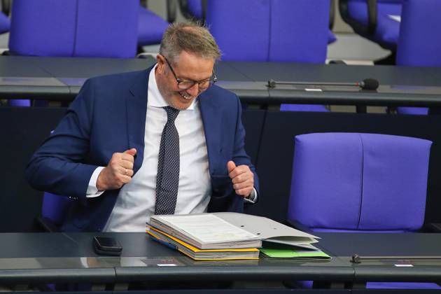 Berlin, Deutschland, 16.10.2026: Deutscher Bundestag: 103. Bundestagssitzung: Bundesminister für Arbeit und Soziales Alexander Schweitzer (SPD) Copyright: xdtsxNachrichtenagenturx dts_139385