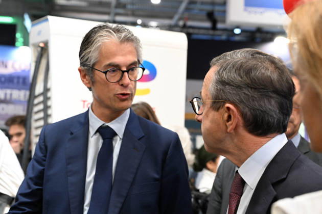 Bruno Retailleau at the Paris Motor Show 2026 Bruno Retailleau candidate for the 2027 presidential election at the International Motor Show 2026 in Paris Porte de Versailles on October 15,2026. Photo Ait Adjedjou Karim ABACAPRESS.COM Paris France  Copyright: xAitxAdjedjouxKarim ABACAx