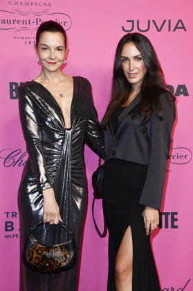 Susan Hoecke und Minu Heydari beim Tribute to Bambi 2026 in der Fotografiska Berlin. Berlin, 15.10.2026