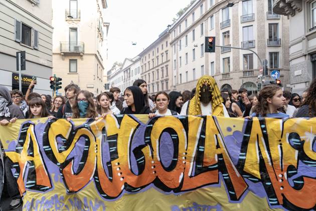IPA89759912 - Milan, October 16, 26, Largo Cairoli, No One Is a Stranger Student Strike  Copyright: xGiuliaxSciaccax xGiuliaxSciaccax IPA89759912