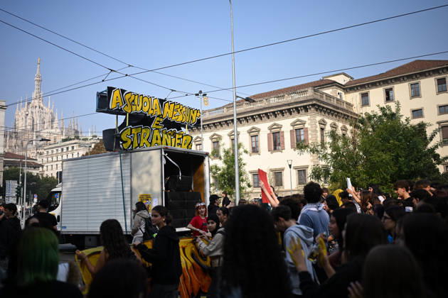 Nationwide school strike in Milan MILAN, ITALY - OCTOBER 16: Students take part in a demonstration during a nationwide school strike in Milan, Italy, on October 16, 2026. Protesters oppose the government s education policies and measures they consider discriminatory towards students of foreign origin, also highlighting demands for higher wages and an end to precarious employment in schools. Piero Cruciatti Anadolu Milan Italy. Editorial use only. Please get in touch for any other usage.  Copyright: x2026xAnadoluxPieroxCruciattix