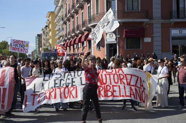 March for a climate strike in Naples NAPLES, ITALY - OCTOBER 16: People march for a climate strike to protest against governmental inaction towards global warming and climate change, part of demonstrations being held worldwide in a movement dubbed Fridays for Future inspired by the Swedish climate activist Greta Thunberg and to call for the regeneration of the Bagnoli neighbourhood, which will host the America’s Cup next year in Naples, on October 16, 2026. Eliano Imperato Anadolu Naples Italy. Editorial use only. Please get in touch for any other usage.  Copyright: x2026xAnadoluxElianoxImperatox