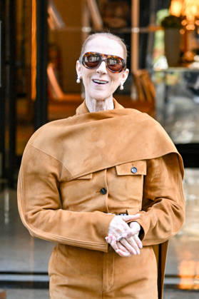 Céline Dion was spotted leaving the Royal Monceau hotel, heading toward the Plenitude Arena for the penultimate show of her concert series in the French capital, Paris, France, on October 16, 2026. Christian Liewig, Bestimage. Céline Dion was spotted leaving the Royal Monceau hotel, heading toward the Plenitude Arena for the penultimate show of her concert series in the capital, Paris, France, on October 16, 2026. Paris, France Copyright: xChristianxLiewigx xBestimagexChristianxLiewigx xBestimagex