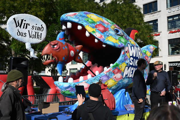 Rally calling for an AfD ban in Berlin BERLIN, GERMANY - OCTOBER 16: People take part in a rally near the Bundesrat calling for proceedings to ban the far-right Alternative for Germany (AfD) party and urge North Rhine-Westphalia Minister-President Hendrik Wüst to support their demand, as he is set to be elected President of the Bundesrat that day, in Berlin, Germany, on 16 October 2026. The rally is organized by the alliance NRW Appeal: AfD Ban Now , which reportedly collected more than 120,000 signatures in support of an AfD ban in North Rhine-Westphalia and is urging the Bundesrat to initiate proceedings before the Federal Constitutional Court to ban the party. Volodymyr Sindieiev Anadolu Berlin Germany. Editorial use only. Please get Copyright: x2026xAnadoluxVolodymyrxSindieievx