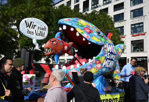 News Bilder des Tages Rally calling for an AfD ban in Berlin BERLIN, GERMANY - OCTOBER 16: People take part in a rally near the Bundesrat calling for proceedings to ban the far-right Alternative for Germany (AfD) party and urge North Rhine-Westphalia Minister-President Hendrik Wüst to support their demand, as he is set to be elected President of the Bundesrat that day, in Berlin, Germany, on 16 October 2026. The rally is organized by the alliance NRW Appeal: AfD Ban Now , which reportedly collected more than 120,000 signatures in support of an AfD ban in North Rhine-Westphalia and is urging the Bundesrat to initiate proceedings before the Federal Constitutional Court to ban the party. Volodymyr Sindieiev Anadolu Berlin Germany. Editorial use only. Please get Copyright: x2026xAnadoluxVolodymyrxSindieievx