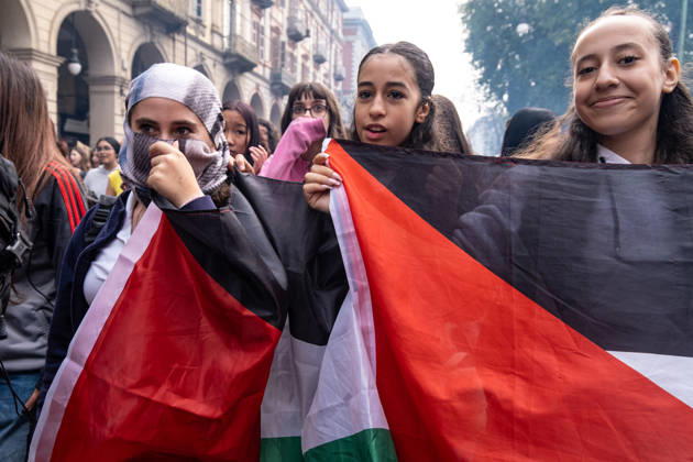 October 16, 2026, Turin, Piedmont, Italy: After days of occupations at many high schools across the city, following the French model, on Friday, October 16, in Turin, thousands of students took to the streets to protest the lack of resources in the school system and the inadequate condition of school buildings. The protesters marched through the city, stopping in front of Porta Susa, where teachers formed a human chain to separate them from the police. Lastly, in Piazza Castello, the police used water cannons and tear gas to disperse the demonstration, which had arrived outside the police headquarters. Turin Italy - ZUMAs377 20261016_znp_s377_054 Copyright: xPietroxStariccox