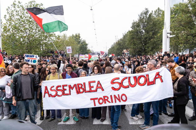 October 16, 2026, Turin, Piedmont, Italy: After days of occupations at many high schools across the city, following the French model, on Friday, October 16, in Turin, thousands of students took to the streets to protest the lack of resources in the school system and the inadequate condition of school buildings. The protesters marched through the city, stopping in front of Porta Susa, where teachers formed a human chain to separate them from the police. Lastly, in Piazza Castello, the police used water cannons and tear gas to disperse the demonstration, which had arrived outside the police headquarters. Turin Italy - ZUMAs377 20261016_znp_s377_026 Copyright: xPietroxStariccox
