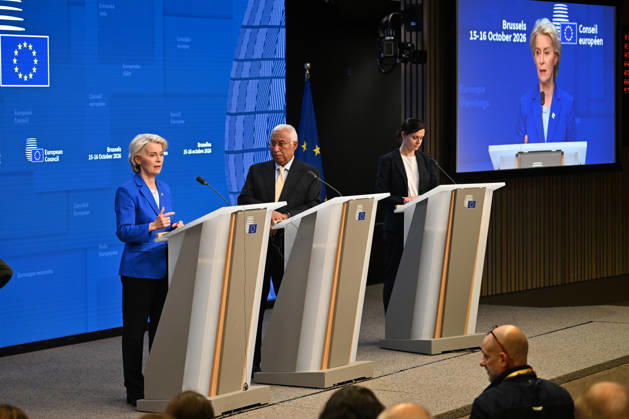 Antonio Costa and Ursula von der Leyen hold press conference after EU Leaders Summit BRUSSELS, BELGIUM - OCTOBER 16: European Council President Antonio Costa, center, and European Commission President Ursula von der Leyen, left, speak during a press conference following the European Union Leaders Summit, on October 16, 2026 in Brussels, Belgium. Dursun Aydemir Anadolu Brussels Belgium. Editorial use only. Please get in touch for any other usage.  Copyright: x2026xAnadoluxDursunxAydemirx