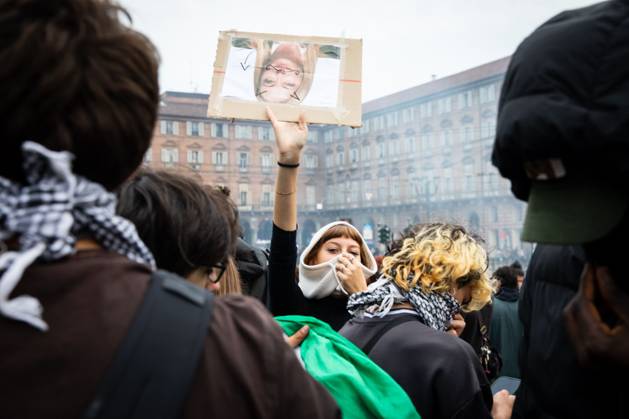 October 16, 2026, Turin, Italy: TURIN, ITALY - OCTOBER 16, 2026: Clashes with police in Turin during the demonstration to demand better school conditions and review of the public expenses for instruction. JNA Press Turin Italy - ZUMAq101 20261016_zna_q101_340 Copyright: xLucaxRoggerox