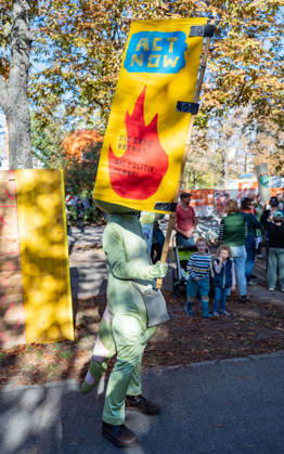 16.10.2026 Fridays For Future Klimastreik Klimaschutz ankündigen reicht nicht - Ohne Klimaschutz ist alles nix! TeilnehmerInnen des Fridays For Future Klimastreiks unter dem Motto Klimaschutz ankündigen reicht nicht - Ohne Klimaschutz ist alles nix! in der Prater Hauptallee beim Praterstern und an der Wiener Ringstraße in Wien, Österreich. Wien Prater Hauptallee beim Praterste Wien Oesterreich