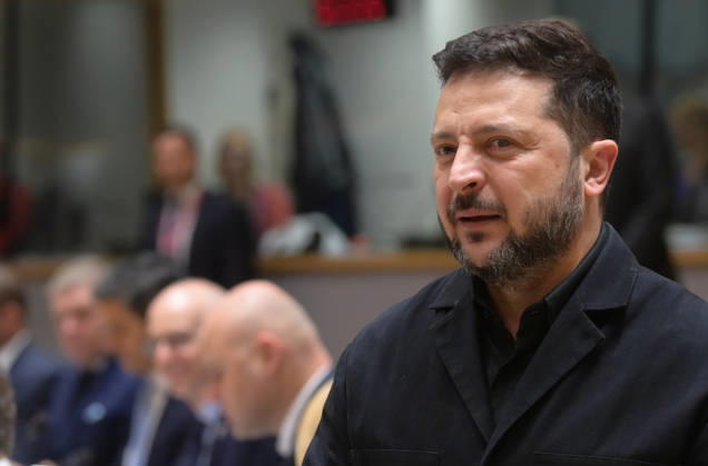 (261017) -- BEIJING, Oct. 17, 2026 -- This photo taken on Oct. 16, 2026 shows Ukrainian President Volodymyr Zelensky during a European Union (EU) summit in Brussels, Belgium. EU leaders vowed Friday to continue financial and military support for Ukraine, and reaffirmed their commitment to advancing its EU accession process, as Zelensky joined the second day of the EU summit here. ) XINHUA PHOTOS OF THE DAY WengxXinyang 
