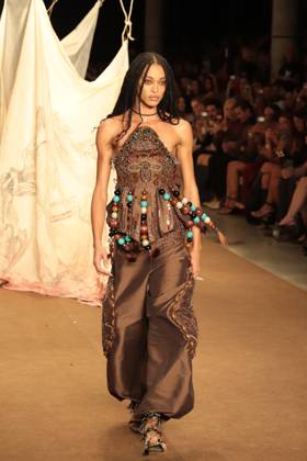 RECORD DATE NOT STATED Hisha s fashion show at SPFW. Sao Paulo (SP), 10 16 2026 - Fashion SPFW - Hisha fashion show during Sao Paulo Fashion Week N61 at Pacubra in Ibirapuera, Sao Paulo.(Foto: Fabricio Bomjardim Thenews2 imago images) Hisha s fashion show at SPFW.  Copyright: xFabricioxBomjardimx