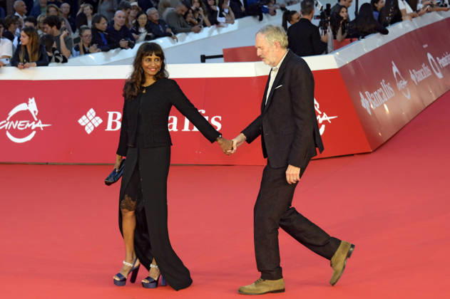 Anton Corbijn mit Ehefrau Nini Corbijn bei der Premiere des Kinofilms A Talent for Murder Ein Talent fürs Morden auf dem 21. Internationalen Filmfestival von Rom Festa del Cinema di Roma 2026 im Auditorium Parco della Musica. Rom, 16.10.2026
