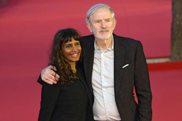 Anton Corbijn mit Ehefrau Nini Corbijn bei der Premiere des Kinofilms A Talent for Murder Ein Talent fürs Morden auf dem 21. Internationalen Filmfestival von Rom Festa del Cinema di Roma 2026 im Auditorium Parco della Musica. Rom, 16.10.2026