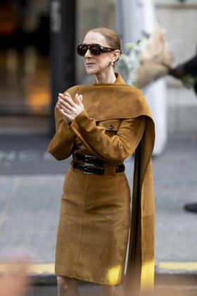 Céline Dion was spotted leaving the Royal Monceau hotel and heading toward the Plenitude Arena for the penultimate show of her concert series in the French capital, Paris, France, on October 16, 2026. Pierre Perusseau, Bestimage. Céline Dion was spotted leaving the Royal Monceau hotel, heading toward the Plenitude Arena for the penultimate show of her concert series in the capital, Paris, France, on October 16, 2026. Paris, France Copyright: xPierrexPerusseaux xBestimagexPierrexPerusseaux xBestimagex