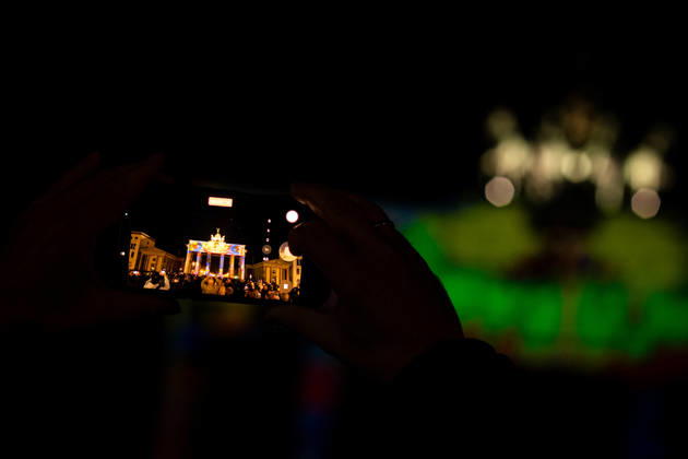 Berlin, Eindrücke vom Festival of Lights Das illuminierte Brandenburger Tor im Rahmen des jährlich stattfindenden Festival of Lights an dem verschieden Gebäude bunt angestrahlt werden am 16.10.2026 in Berlin. Berlin Berlin Deutschland