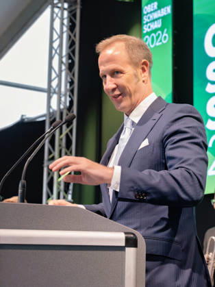 Ravensburg Bürgerempfang auf der Oberschwabenschau mi Manuel Hagel (CDU), stellvertretender Ministerpräsident und OB Daniel Rapp Oberbürgermeister Dr. Daniel Rapp beim Bürgerempfang auf der Oberschwabenschau 2026 Bürgerempfang der Stadt Ravensburg auf der Oberschwabenschau 2026. Ravensburg, Baden-Württemberg, Deutschland, 17.10.2026. Oberbürgermeister Dr. Daniel Rapp und Manuel Hagel (CDU), stellvertretender Ministerpräsident sowie Minister des Inneren, für Digitalisierung und Europa des Landes Baden-Württemberg, beim Bürgerempfang. For editorial use only. Copyright: xEibner-Pressefotox EP_EER