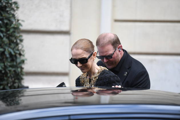 Celine Dion Leaves Her Hotel For Her Last Concert in Paris - France Celine Dion spend time with fans before her last concert in Paris, at hotel Royal Monceau in Paris, France on October 17, 2026. Photo by Florian Poitout ABACAPRESS.COM Paris France  Copyright: xPoitoutxFlorian ABACAx