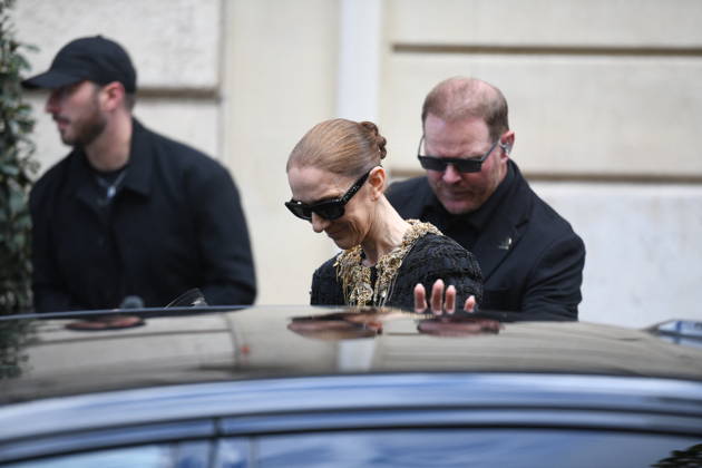 Celine Dion Leaves Her Hotel For Her Last Concert in Paris - France Celine Dion spend time with fans before her last concert in Paris, at hotel Royal Monceau in Paris, France on October 17, 2026. Photo by Florian Poitout ABACAPRESS.COM Paris France  Copyright: xPoitoutxFlorian ABACAx