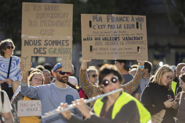 High Cost of Living Protest - Gap Demonstrators hold signs during the march in Gap, France, on October 17, 2026. One reads S’ils nous enterrent, ils perdent car nous sommes des graines ( If they bury us, they lose, because we are seeds ); another says Ma France à moi, c’est pas la leur ! ( My France is not theirs! ). Photo by Thibaut Durand ABACAPRESS.COM Gap Provence-Alpes-Cote d Azur France  Copyright: xDurandxThibaut ABACAx