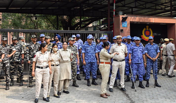 Heavy security deployed during a protest against alleged police brutality during the CJP protest (Oct 10) near ECI New Delhi, Oct 17 (ANI): Heavy security deployed during a protest against alleged police brutality during the CJP protest (Oct 10) near the Election Commission of India, in New Delhi on Saturday. NEW DELHI Delhi India Copyright: xANIx ANI_20261017095