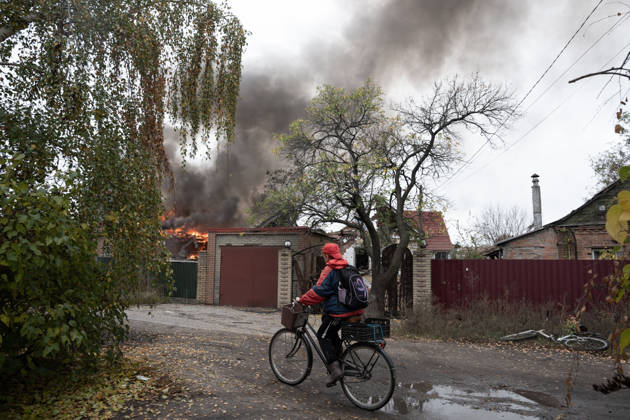 October 17, 2026, Sloviansk, Donetsk Oblast, Ukraine: Emergency services respond following a Russian attack on a residential neighbourhood in Sloviansk, Donetsk Oblast, Ukraine, as firefighters work to extinguish a blaze at a damaged house. Residents continue their daily lives amid the ongoing war. Sloviansk Ukraine  - ZUMAm350 20261017_zip_m350_005 Copyright: xCameronxJones-Manleyx