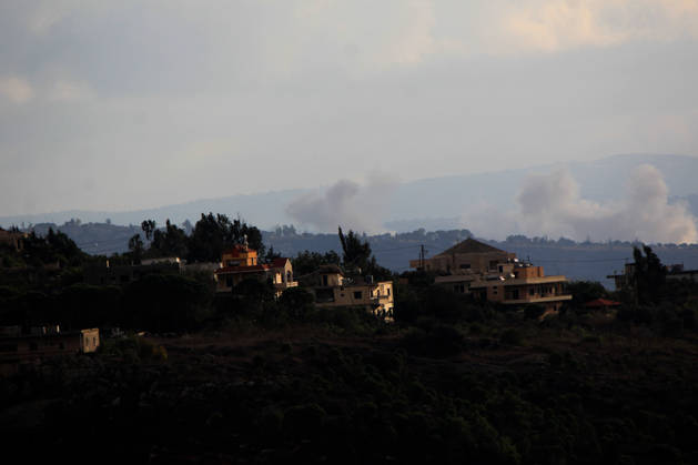 Israeli forces attack Lebanon despite ceasefire Israil ordusu, ateskese ve çerçeve anlasmasina ragmen Lübnan’in güneyindeki bölgelere yönelik hava saldirilarini sürdürüyor. Dogu Zutar ve Kefertibnit beldelerine düzenlenen saldirilarin ardindan bölgeden dumanlar yükseldi. Ramiz Dallah Anadolu Nabatieh Lebanon. Editorial use only. Please get in touch for any other usage.  Copyright: x2026xAnadoluxRamizxDallahx
