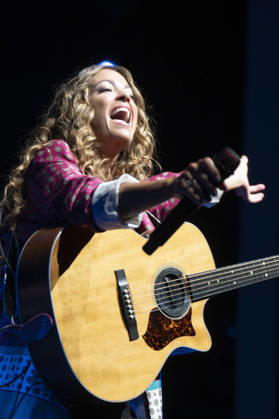 October 17, 2026, Madrid, Spain: Singer Sofia Ellar performs during a concert at the Plaza de Espana in Madrid. Madrid Spain  - ZUMAs197 20261017_aaa_s197_110 Copyright: xAtilanoxGarciax