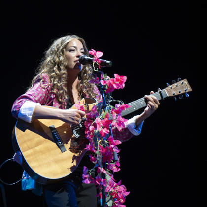 October 17, 2026, Madrid, Spain: Singer Sofia Ellar performs during a concert at the Plaza de Espana in Madrid. Madrid Spain  - ZUMAs197 20261017_aaa_s197_124 Copyright: xAtilanoxGarciax