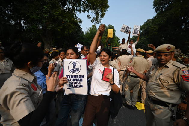 NEW DELHI, INDIA - OCTOBER 17: Students, youth and citizens participate in a march from the Press Club of India to Jantar Mantar demanding the resignation of Chief Election Commissioner Gyanesh Kumar, on October 17, 2026 in New Delhi, India. (Photo by Ishant Chauhan Hindustan Times ) CJP Supporters Protest Demanding CEC Gyanesh Kumar s Resignation Over Voter List Changes